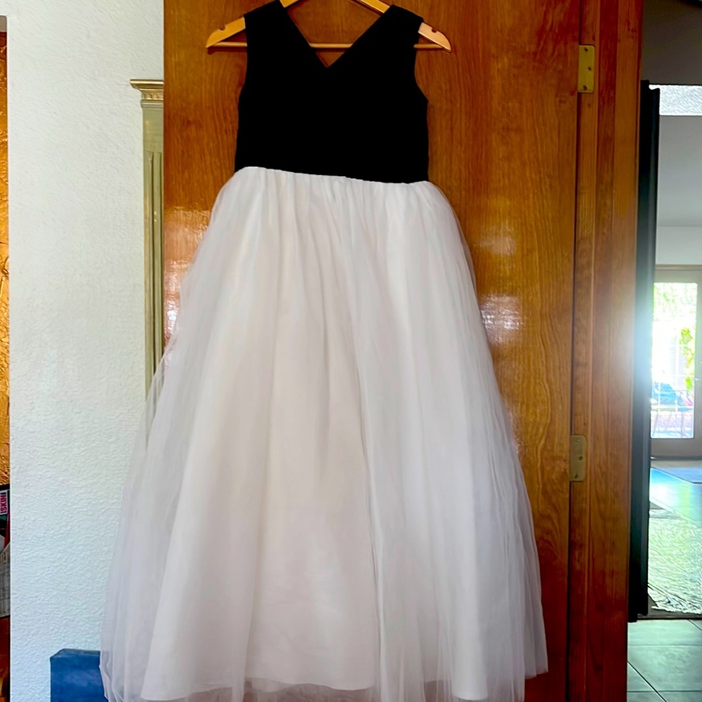 Girl’s formal dress Navy blue chiffon bodice fully lined white toile bottom